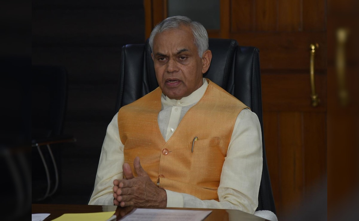 Gujarat Governor Orders Leaner Convoys, No Chopper Amid Fuel-Saving Push