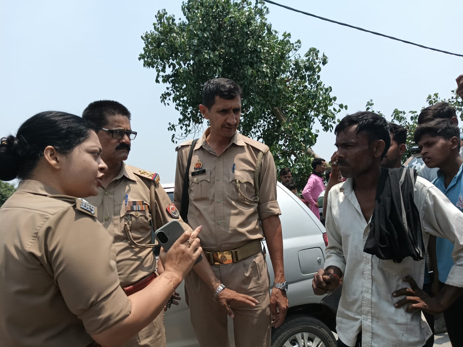UP Crime News: पुलिस से बहस