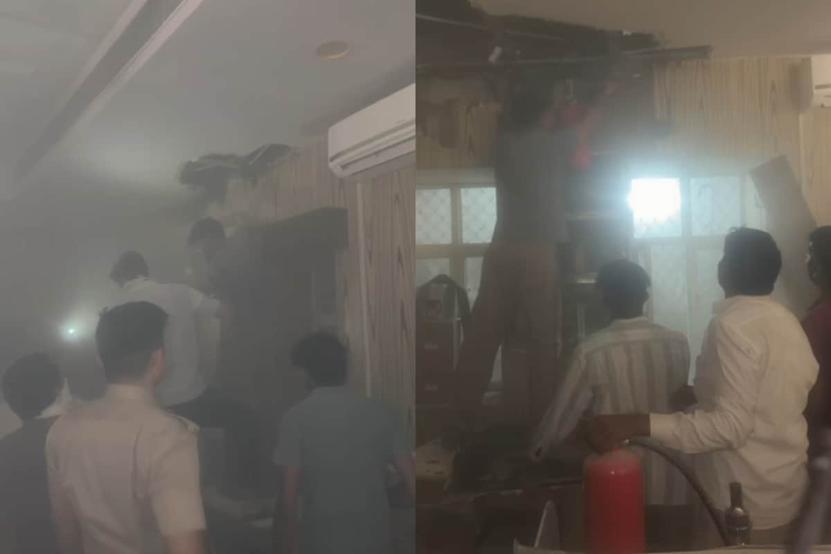 फिलहाल आग पर काबू पा लिया गया है. फिलहाल आग पर काबू पा लिया गया है.