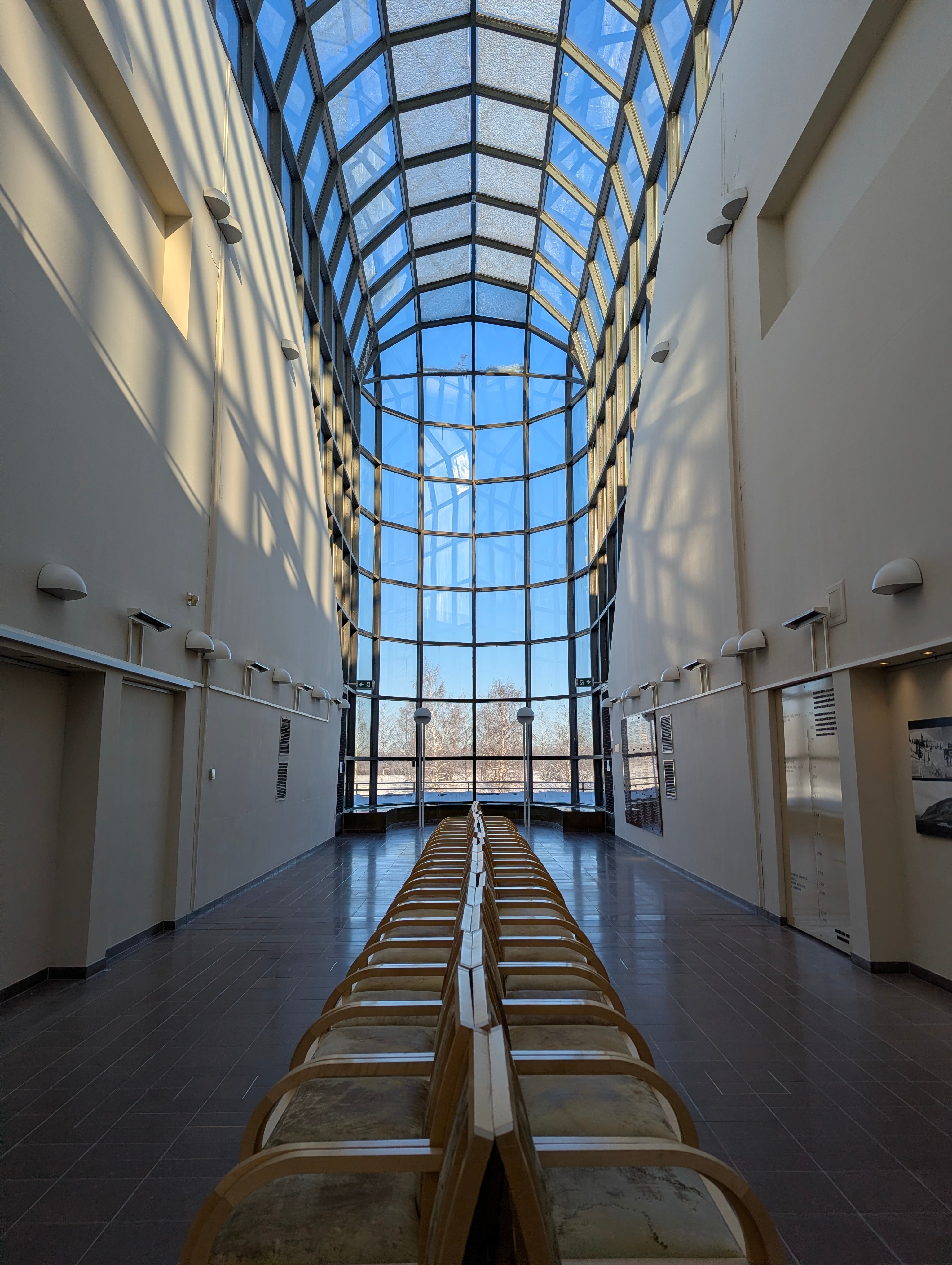 Arktikums glass-ceilinged corridor. Photo: Author