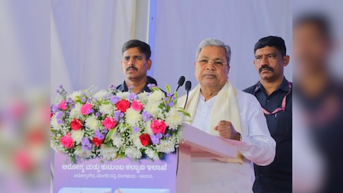 Karnataka Power Tussle: Siddaramaiah Summoned To Delhi; DK Shivakumar May Be Offered Home Ministry, Says Report