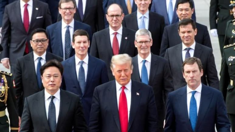 ट्रंप की बीजिंग यात्रा, अमेरिकी CEOs का जमावड़ा, एलन मस्क और टिम कुक के लिए चीन में क्या है खास?