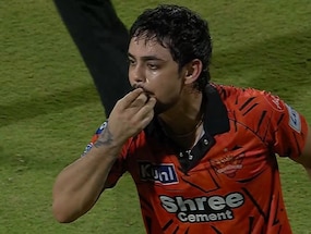 Ishan Kishan Does Whistle Podu, Taunts CSK Fans After Guiding SRH To IPL 2026 Playoffs