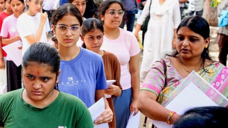 NEET UG Re Exam Fee Refund 2026 : क्या आपके खाते में अभी तक नहीं आया रिफंड? जानिए कहां हुई है मिस्टेक