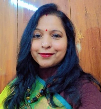 टैरो कार्ड रीडर दिशा भटनागर