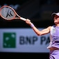 Iga Swiatek, Elena Rybakina Cruise Through Roland Garros Openers