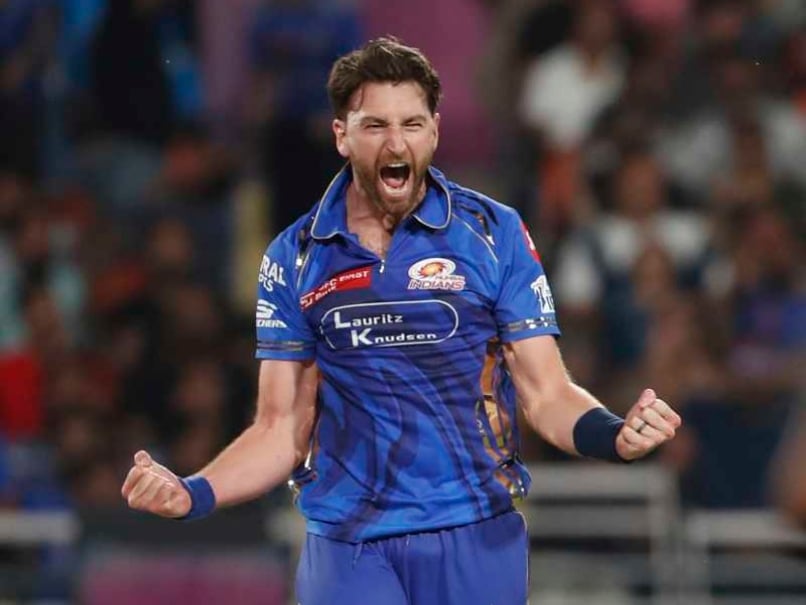 RCB Name Richard Gleeson As Nuwan Thushara's Replacement; CSK Pick Kuldip Yadav As Khaleel Ahmed's Cover