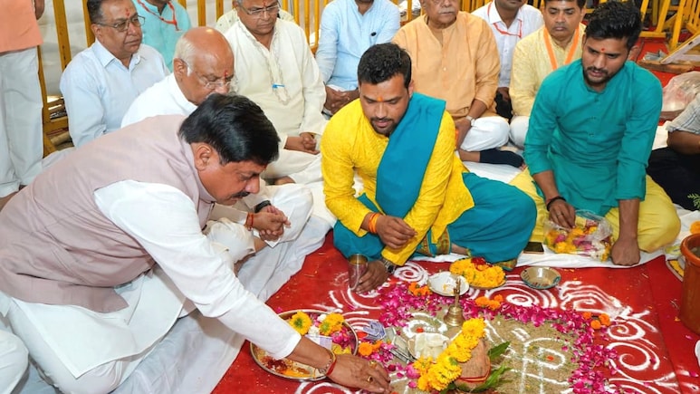 CM मोहन ने ऋषि गालव विश्वविद्यालय का किया भूमिपूजन, 55 बीघा जमीन पर खुलेगी RSS की पहली यूनिवर्सिटी