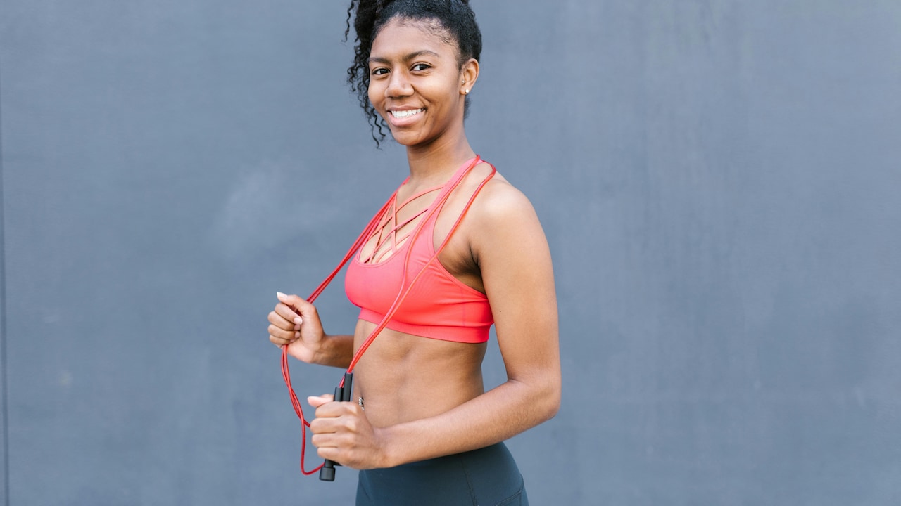 How To Pick Sports Bras For High Bounce Workouts Without Shoulder Pain