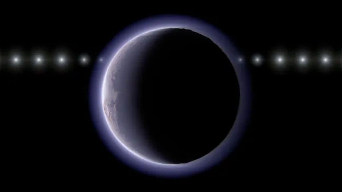 Astronomers Discover Trans-Neptunian Object With Atmosphere in Outer Solar System