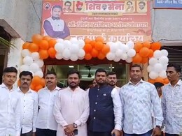 Kalyan News : कट्टर विरोधकांच्या नगरसेवकांचं मनोमिलन; कल्याणमधील कार्यालय उद्घाटनाची राजकारणात जोरदार चर्चा