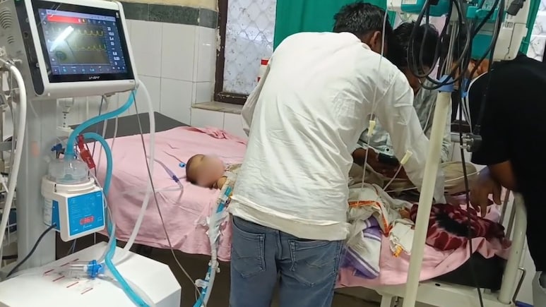 जिस मां ने 9 महीने कोख में रखा, उसी ने बेटी को पिला दिया तेजाब; जिंदगी-मौत से जूझ रही बच्ची