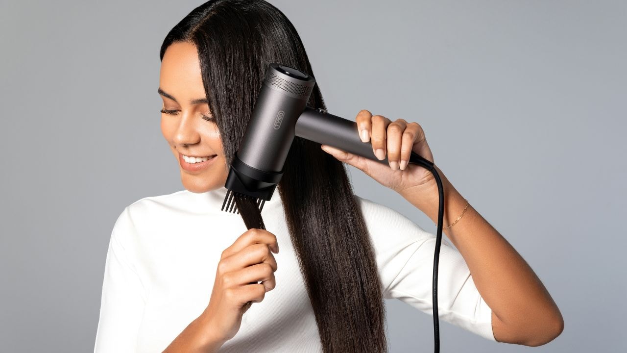 Trimmer, Straightener, Dryer... Personal Care Essentials पर आया है बंपर 33pc डिस्‍काउंट, खरीदने की मच गई होड़