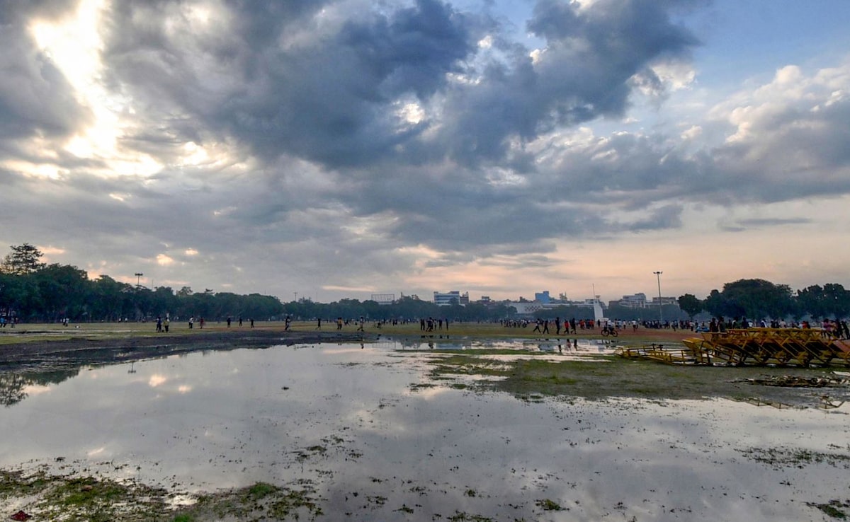 दिल्‍ली में आज भी बारिश, यूपी-राजस्‍थान में आंधी... जानें-पहाड़ों पर आज कैसा रहेगा मौसम का मिजाज