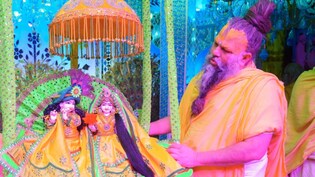 'बिना बोले तुम्हारे दिमाग में, वही करोगे जो गुरुदेव कहेंगे', संत प्रेमानंद महाराज की भक्तों से अंतिम बात, क्या महामंत्र दिया? Video