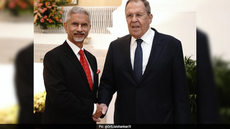 Russia Sees India As Middle East Peace Catalyst: 'Can Make Iran, UAE Talk'