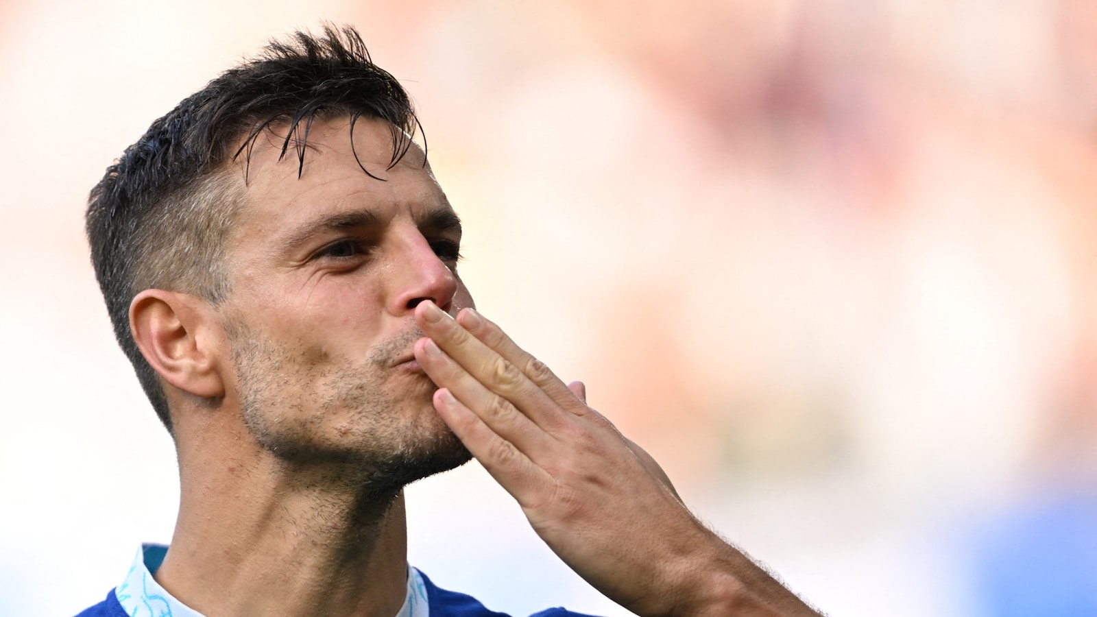 Former Chelsea Captain Cesar Azpilicueta Announces Football Retirement