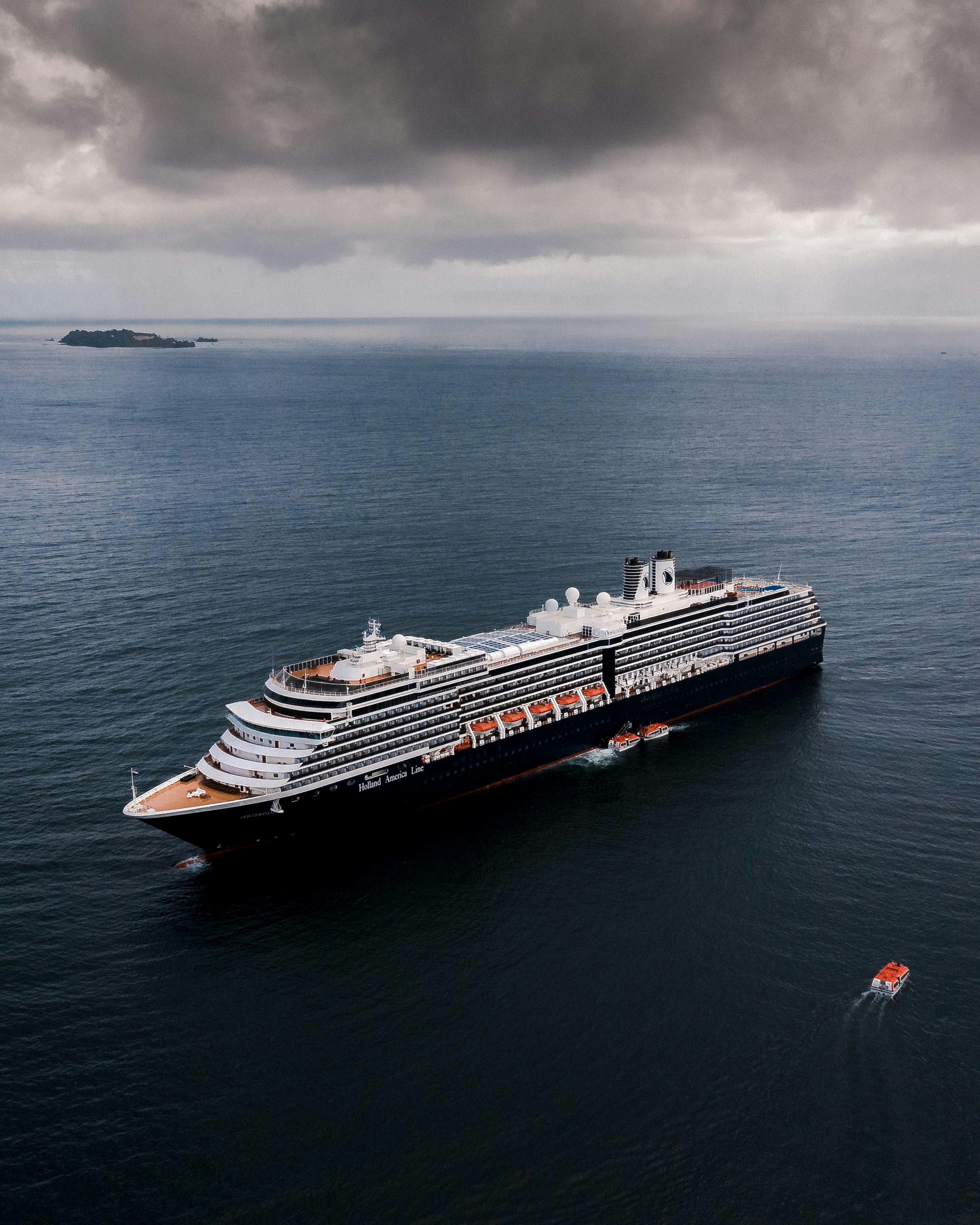 Cruise Industry Sees Strong Demand Despite Hantavirus, Norovirus Outbreaks