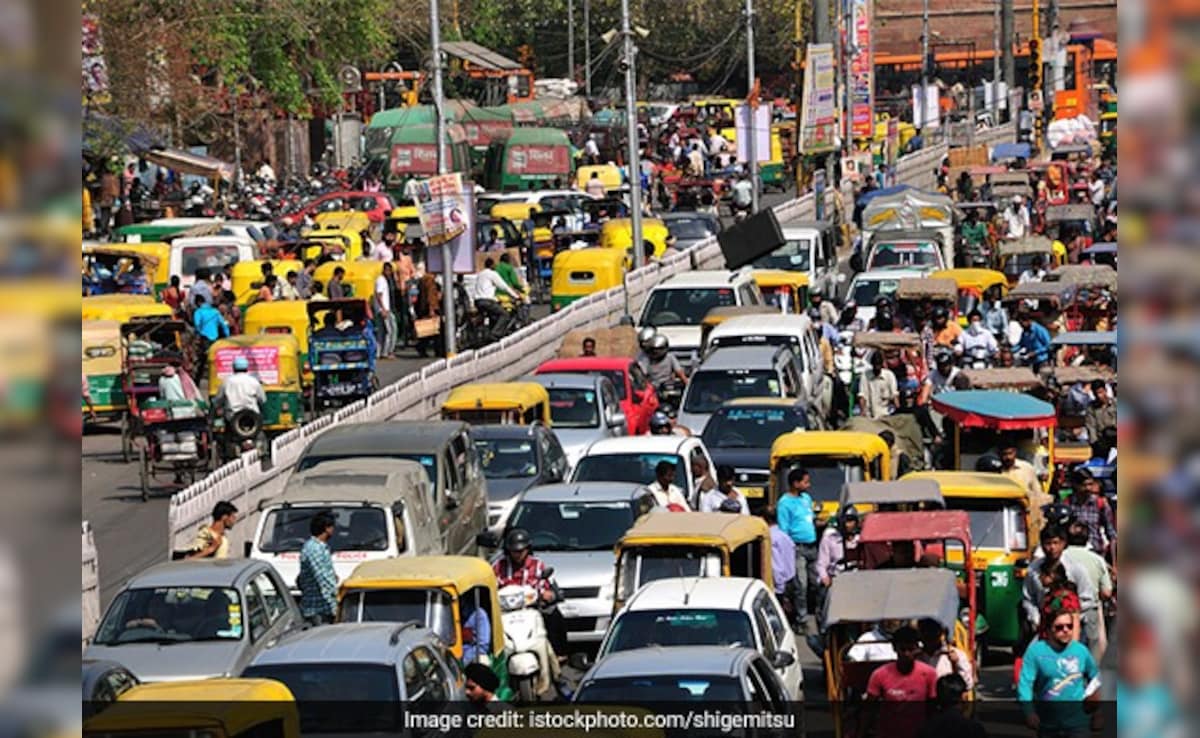 इस तारीख से दिल्ली में बिना PUC के नहीं मिलेगा डीजल-पेट्रोल, जान लें जरूरी बात