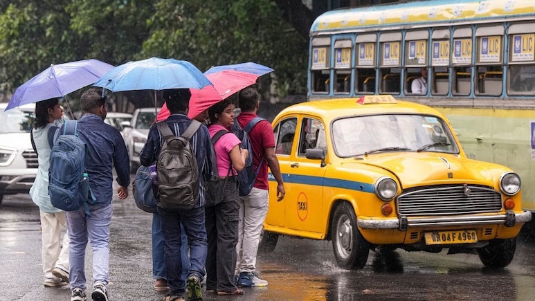 Rain Alert: कहीं गर्मी का सितम तो कहीं बारिश करेगी खेला, दिल्ली-UP से लेकर इन राज्यों में मौसम फिर मारेगा पलटी