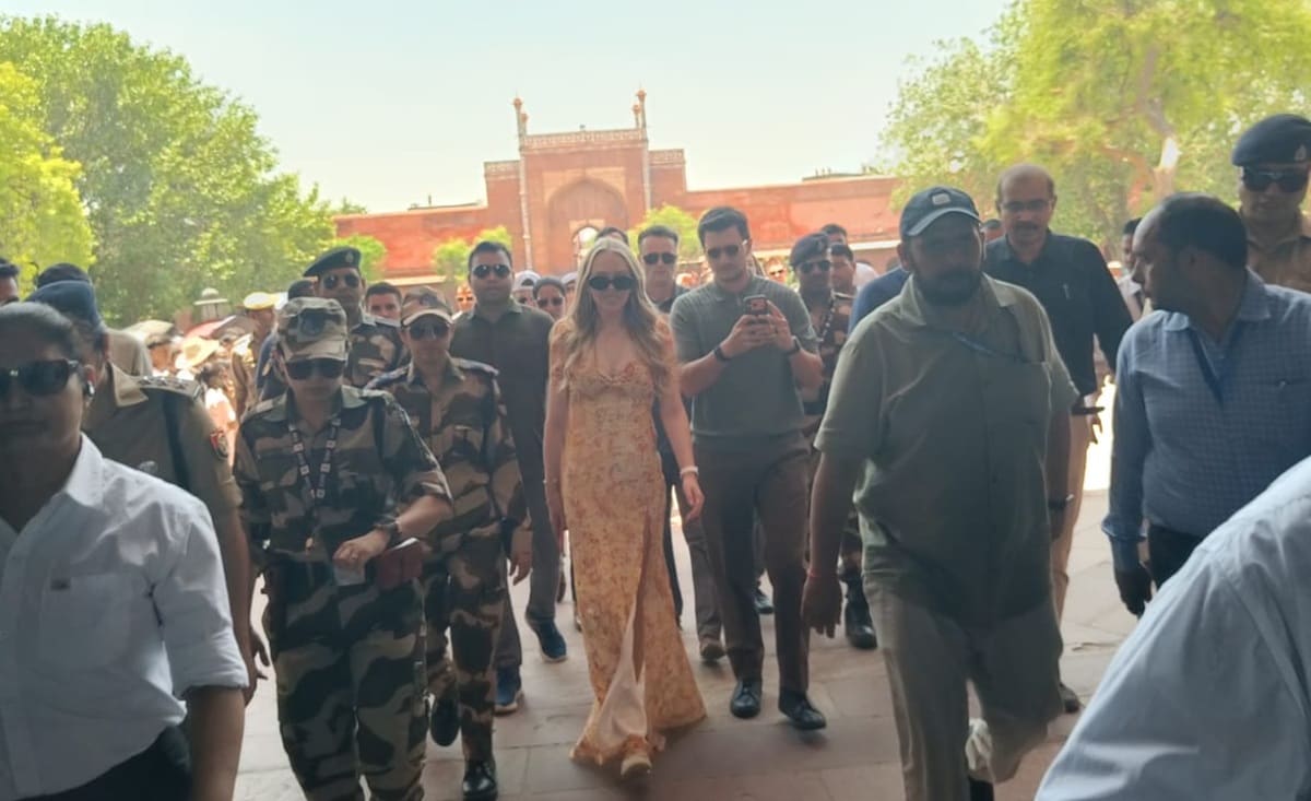 tiffany trump visited taj mahal agra with husband tiffany trump visited taj mahal agra with husband
