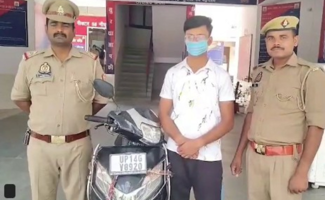Ghaziabad Man Attacked Women With Scissors In Noida, Arrested