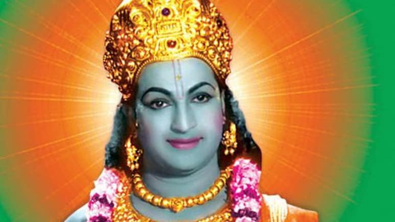 17 बार भगवान कृष्ण बने ये सुपरस्टार, भगवान मानकर फैंस छूने लगते थे पैर, इस राज्य के रहे मुख्यमंत्री