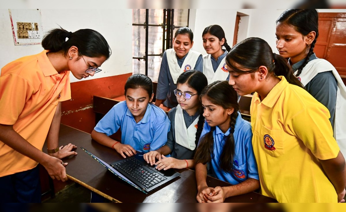 CBSE ने जारी किया 10वीं की दूसरी बोर्ड परीक्षा का एडमिट कार्ड, cbse.gov.in से करें डाउनलोड