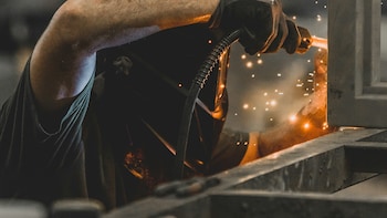 Small Businesses Thrive In Some States, Struggle In Others | The Reason Why