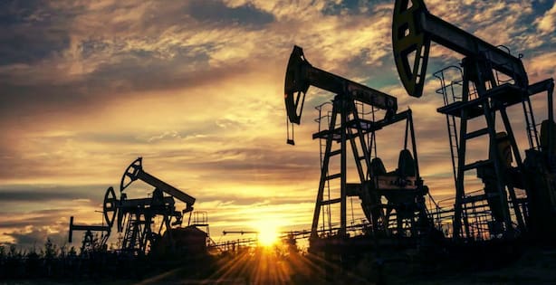 Brent Spikes 4% As Iran-Oman Deal Denies Hormuz Access To US, Israel