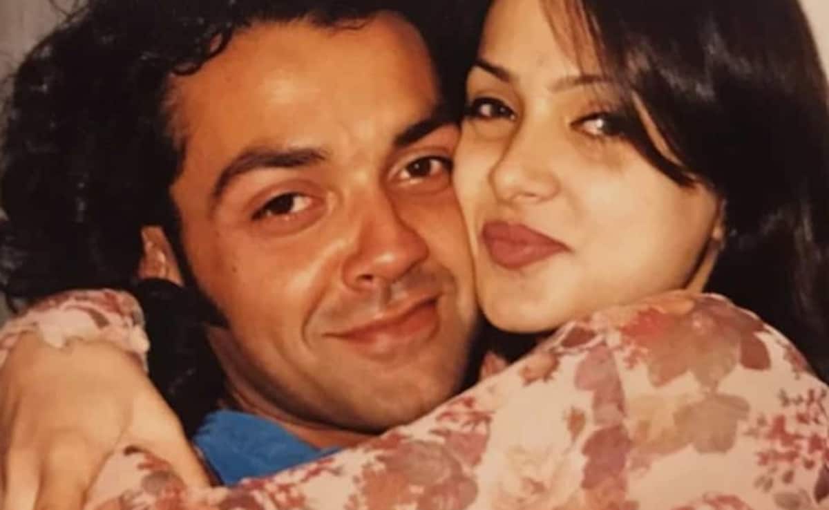 बॉबी देओल के हनीमून पर गई थीं ये एक्ट्रेस, 28 साल पहले पति-पत्नी के बीच बनीं कबाब में हड्डी? बताई वजह
