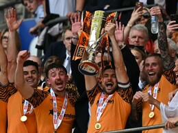 Emotional Hull Celebrate 'Incredible' Promotion To Premier League