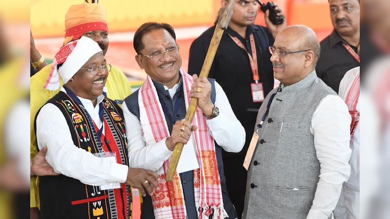 लाल किला मैदान से बोले CM विष्णुदेव साय- दुनिया को टिकाऊ विकास सिखा सकता है आदिवासी समाज