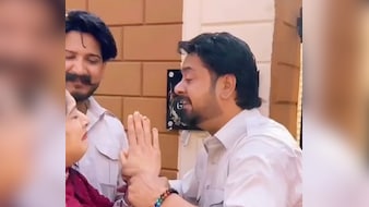 'कलयुग' में श्रवण कुमार जैसे भाई! बहन की वफादारी का दिया ऐसा सिला, देख रो पड़ा पूरा इंटरनेट