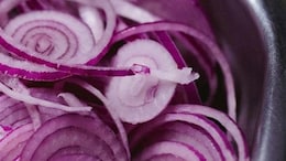 Heatwave Alert: Should You Avoid Eating Raw Onions In Extreme Heat?