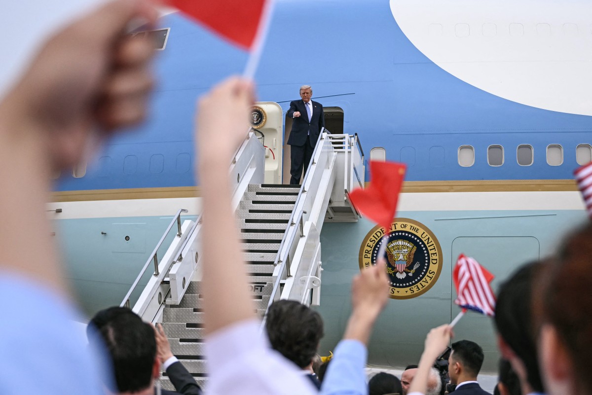 Trump's Beijing Visit Ends With 'Bin Order' For Chinese-Issued Items