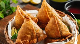 Make Flaky Halwai-Style Samosa At Home With These Tips