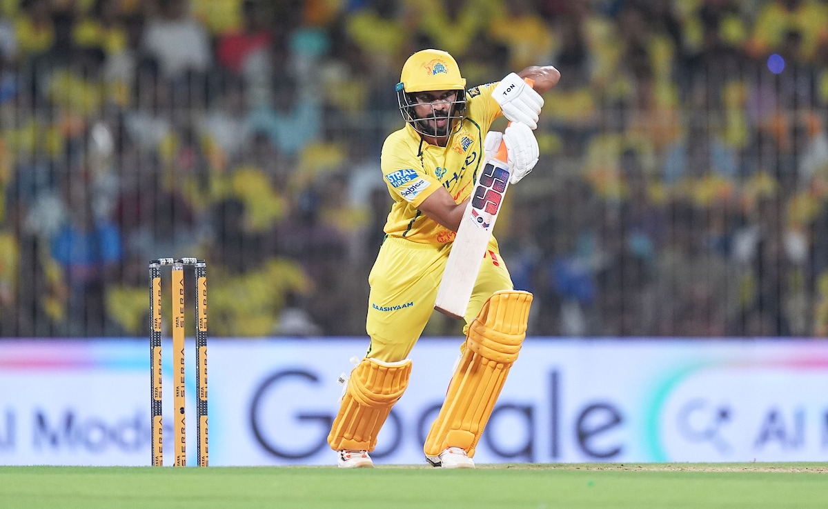CSK vs SRH LIVE Score, IPL 2026: Ruturaj Gaikwad Departs After No Boundaries In 11 Overs; Suspense Over MS Dhoni Ends