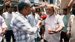तवे की तरह तप रही दिल्ली में गर्मी से बचने के लिए मजदूर क्या करते हैं?