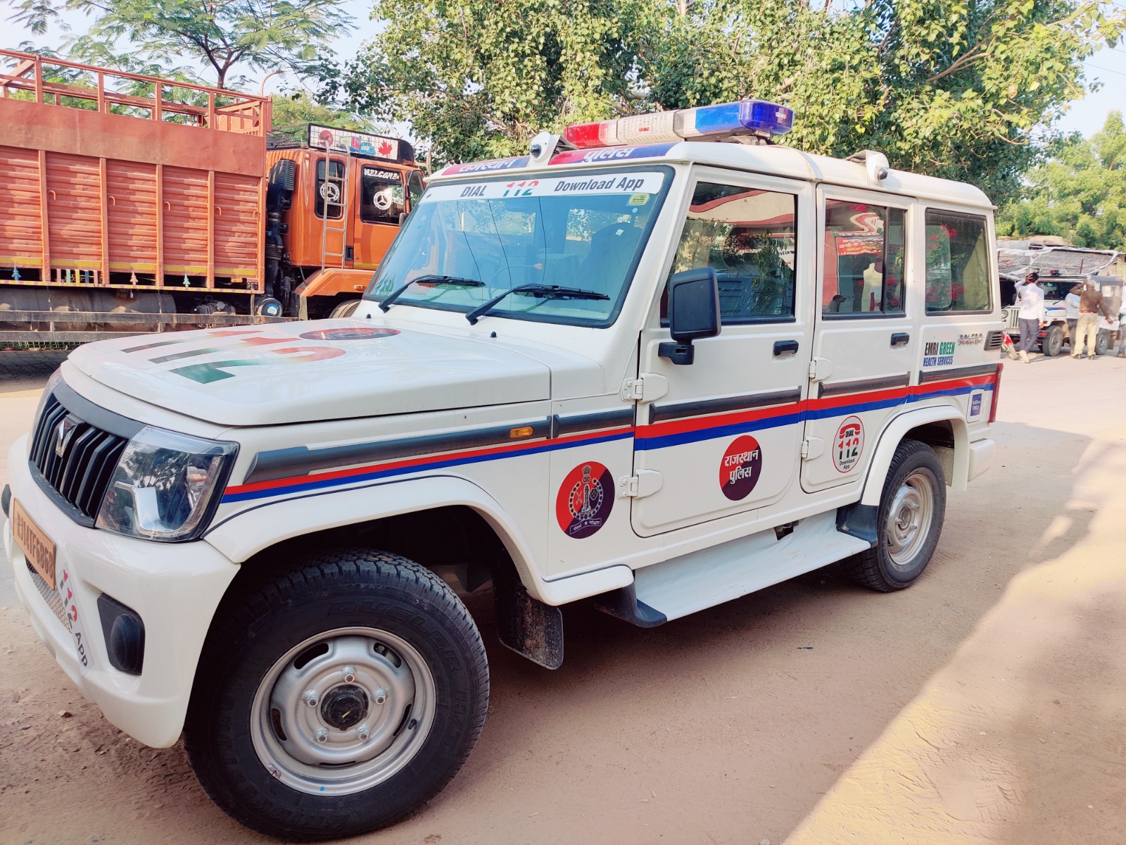 स्कूल जाने के लिए तैयार हो रहे थे बच्चे, मां ने दोनों बेटों को दिया जहर; फिर खुद खाया