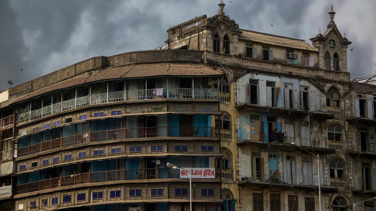 Over 800 Buildings Categorised 'Extremely Dangerous' As Mumbai's Housing Safety Crisis Worsens