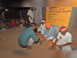 आदिवासी परिवार के घर भोजन करने पहुंचे सीएम भजनलाल, किसान-पशुपालकों से किया संवाद