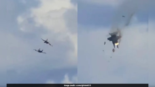 Video: Moment 2 Jets Collided Mid-Air At US Air Show