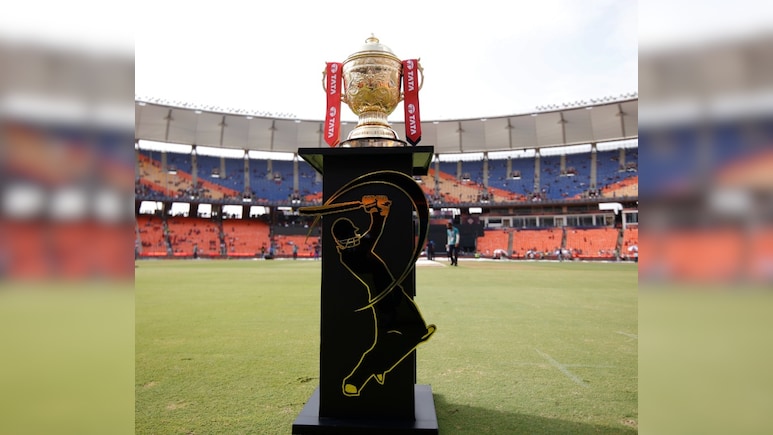 IPL 2026 की ट्रॉफी कितना कीमती है, किसने बनाया, कहां बना?