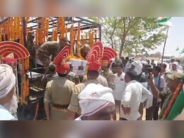 शहीद जवान की मां की पुकार 'बेटे को मेरे खेत में विदा करो', गांधीधाम में ड्यूटी के दौरान थमी थी सांसे