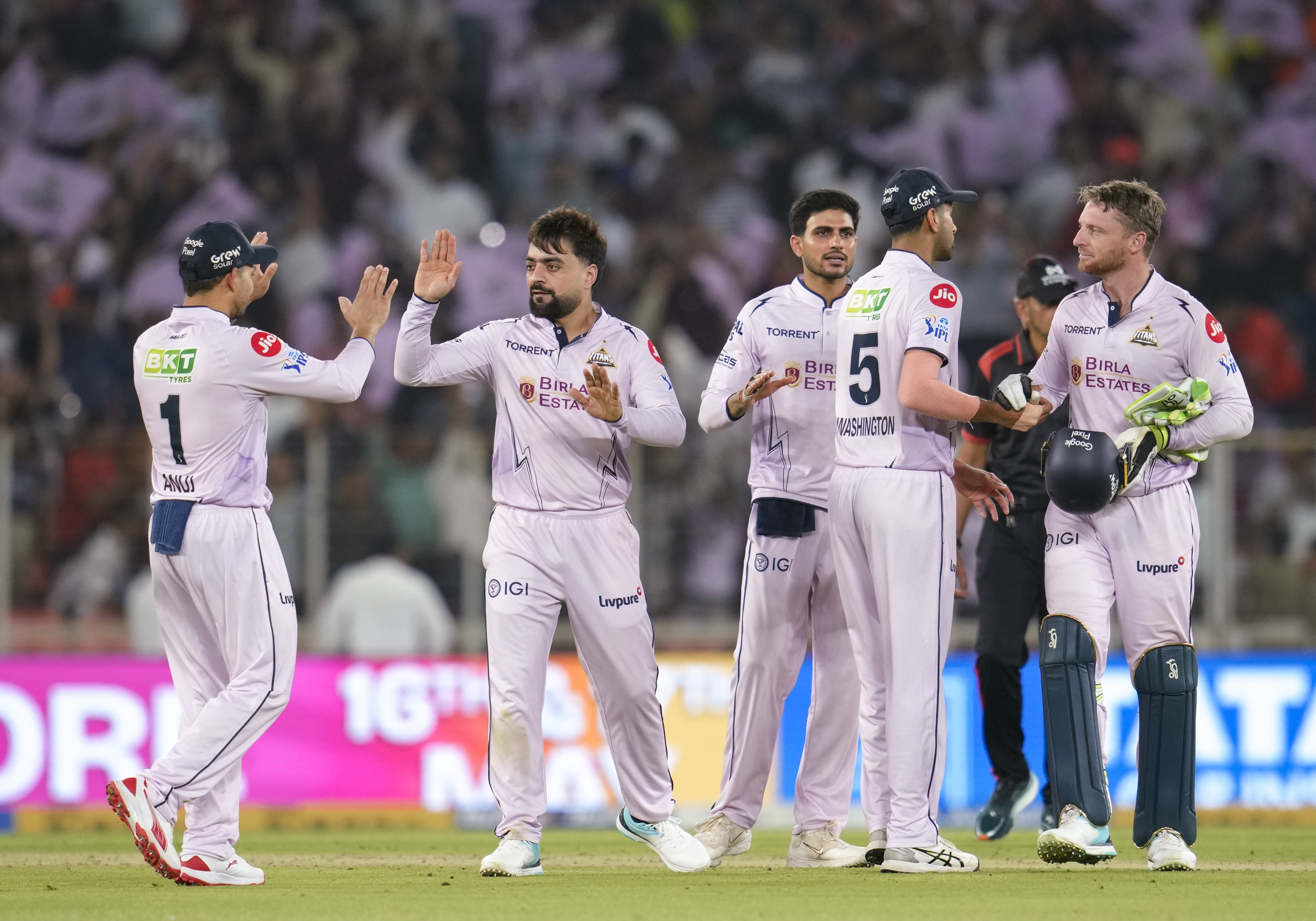 IPL 2026: लगातार 5वीं जीत, 16 अंक...फिर भी गुजरात को नहीं मिला प्लेऑफ का टिकट, क्या है समीकरण