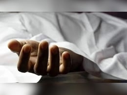 बीटेक छात्र को चाकुओं से गोद डाला,  मोबाइल में मैच देखते वक्त 10 लोगों ने घेरा और मार डाला