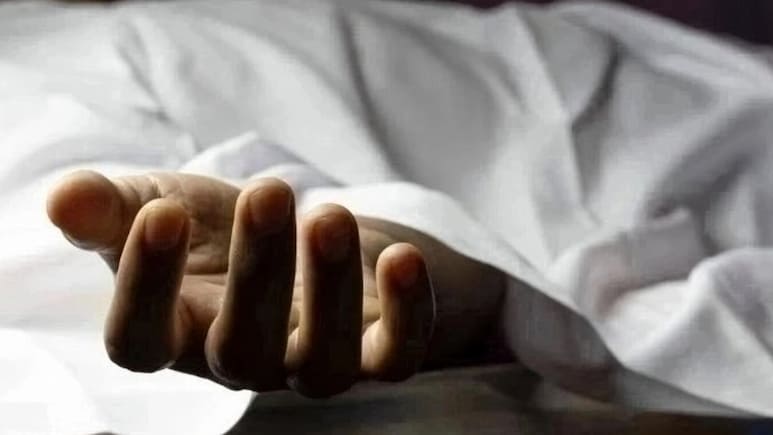 बीटेक छात्र को चाकुओं से गोद डाला,  मोबाइल में मैच देखते वक्त 10 लोगों ने घेरा और मार डाला