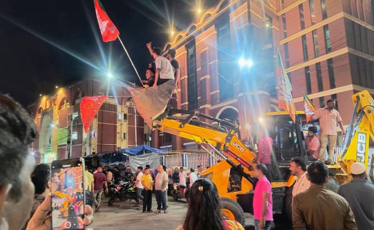 Bulldozer In Kolkata's New Market, Trinamool Claims Party Office Vandalised