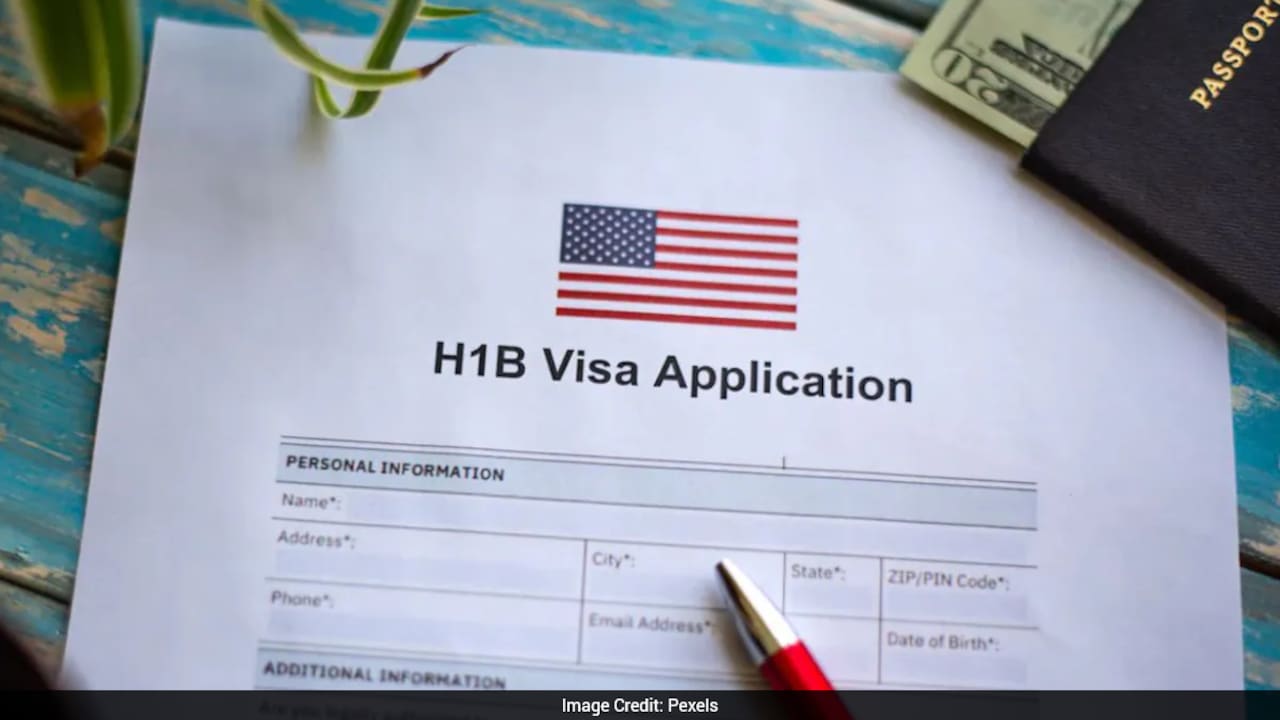 US Bill Seeks To End H-1B Visa Route To Green Card